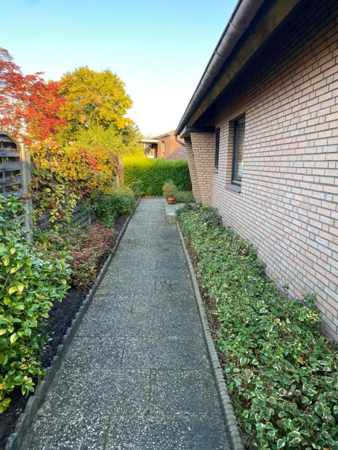 Gemuetliches Ferienhaus Kuestenliebe ヴィルヘルムスハーフェン エクステリア 写真